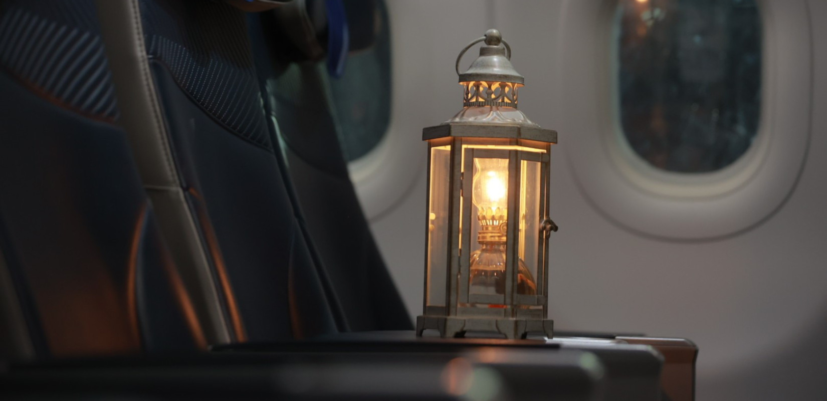 Ολοκληρώθηκε η μεταφορά του Αγίου Φωτός στην ελληνική επικράτεια