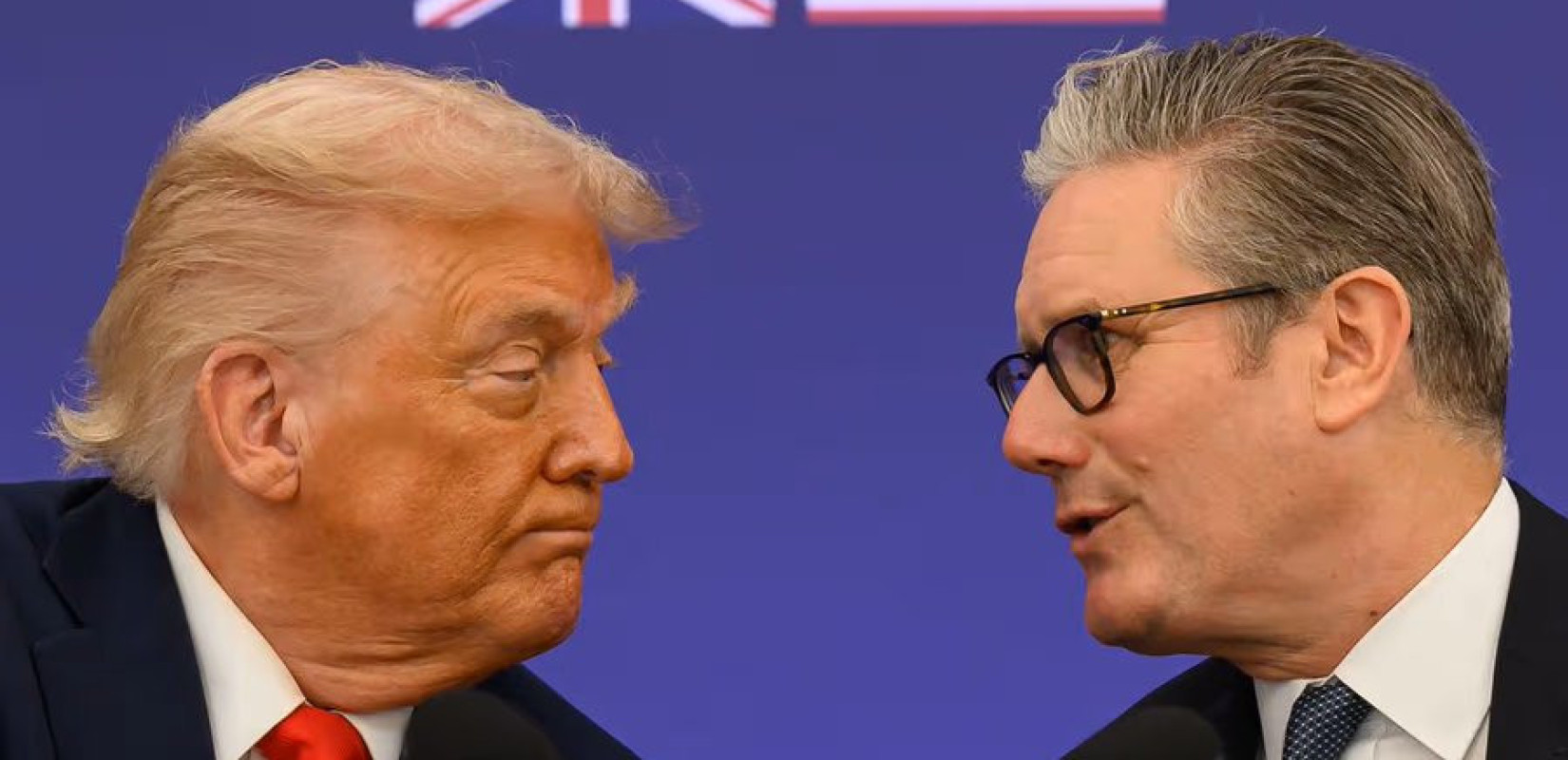 Επικοινωνία Στάρμερ - Τραμπ για τα Στενά του Ορμούζ