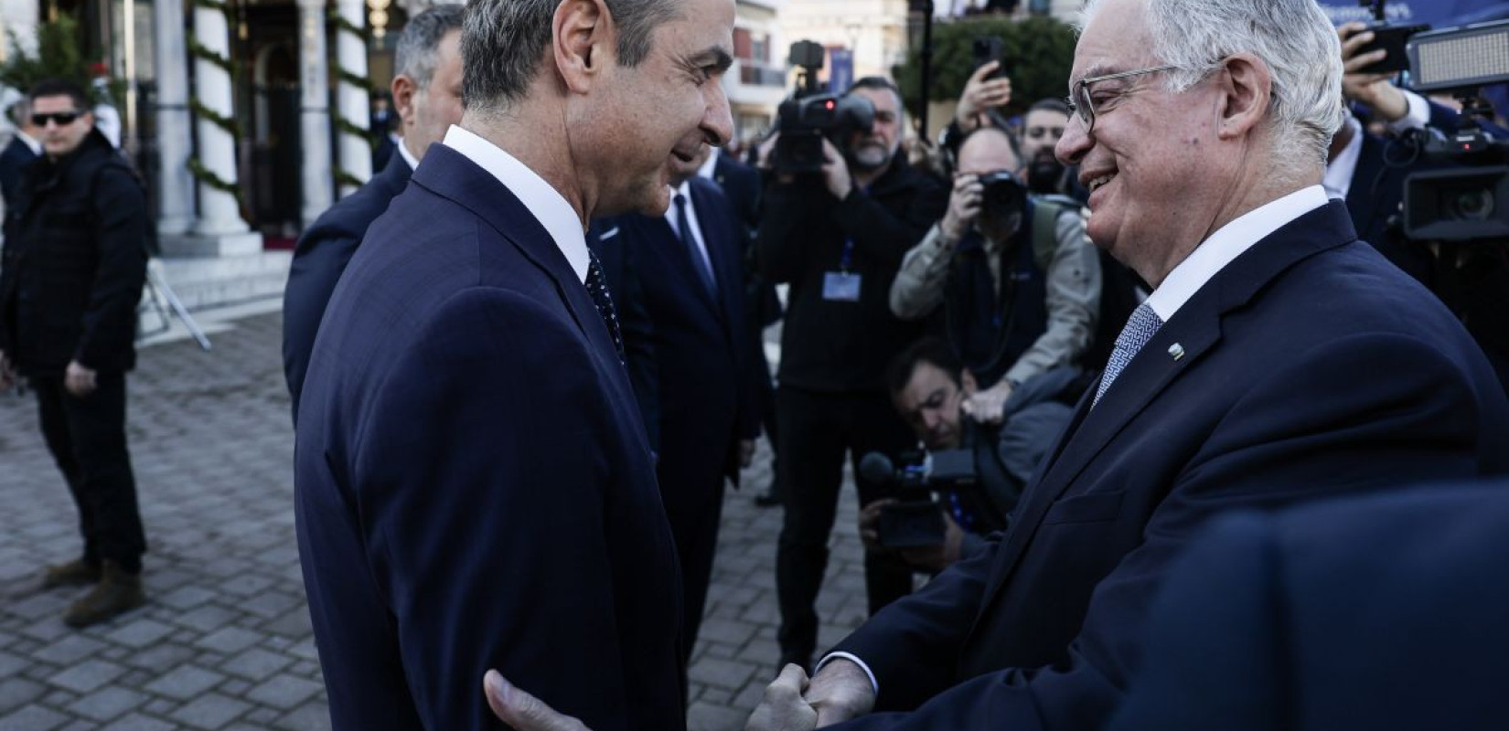 Συνάντηση πρωθυπουργού με τον Πρόεδρο της Δημοκρατίας