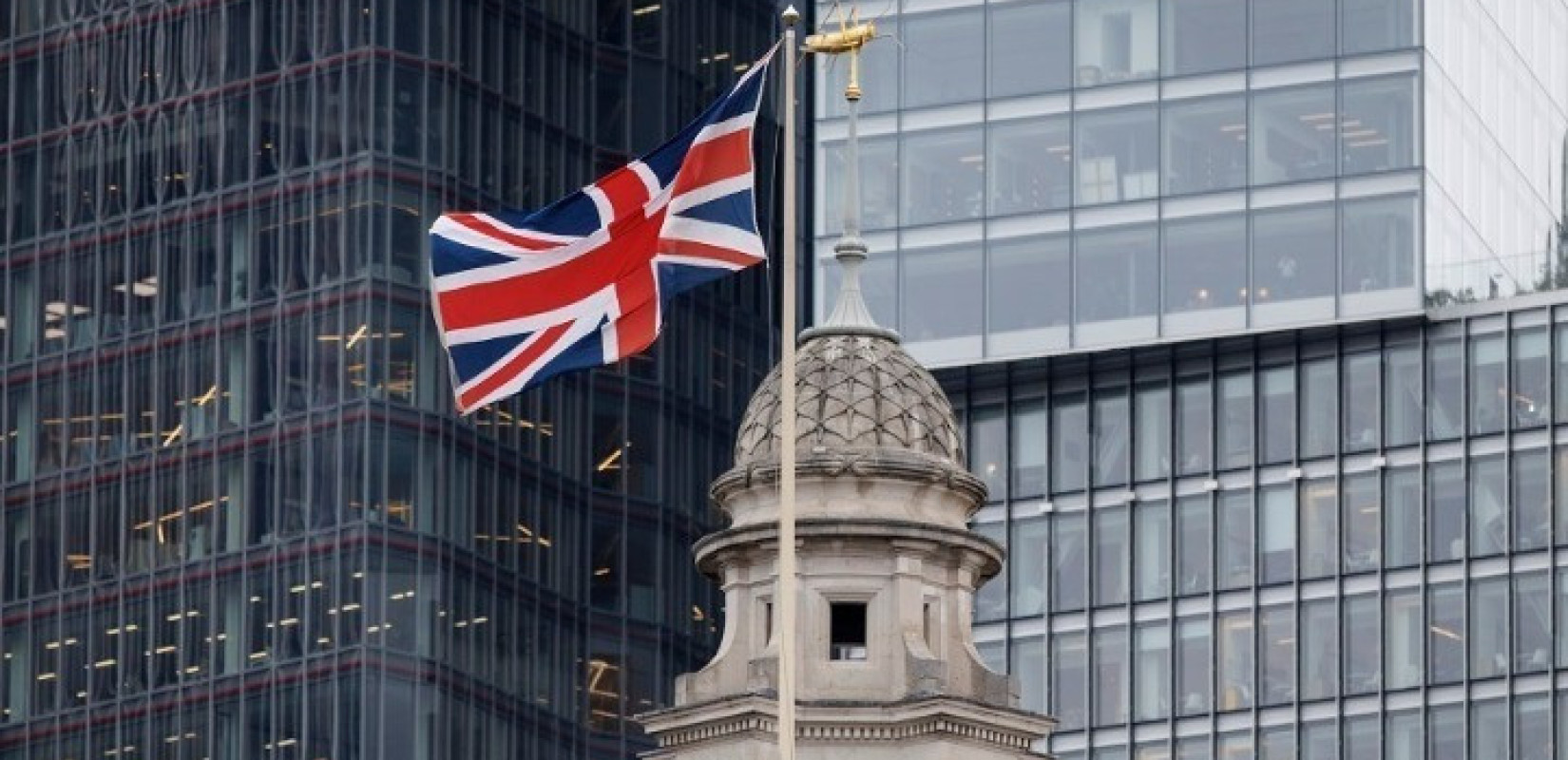 Βρετανία: «Απολύτως κλειδωμένες» είναι οι ΗΠΑ στο ΝΑΤΟ, δήλωσε ο Βρετανός υπουργός Άμυνας