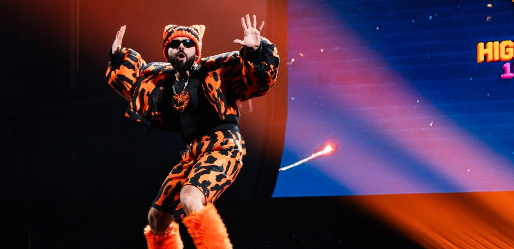 Η Ελλάδα στη σκηνή της Eurovision: Ο Akylas έτοιμος για τον πρώτο ημιτελικό με το «Ferto» (βίντεο)