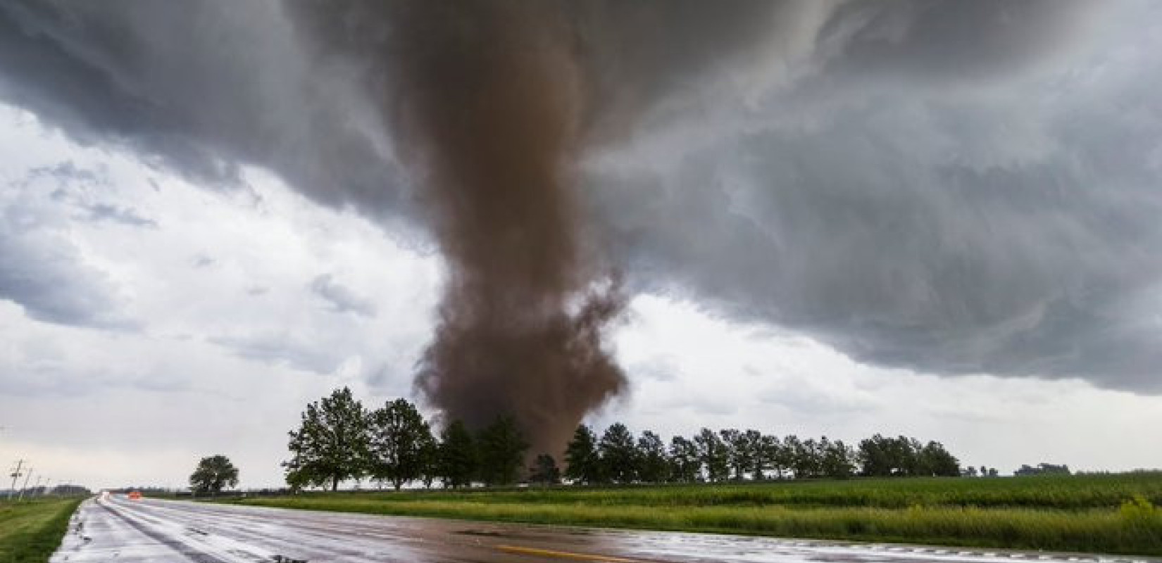 ΗΠΑ: «Καταστροφικές» συνέπειες άφησε ανεμοστρόβιλος στην Οκλαχόμα - Δέκα άτομα τραυματίστηκαν (βίντεο)