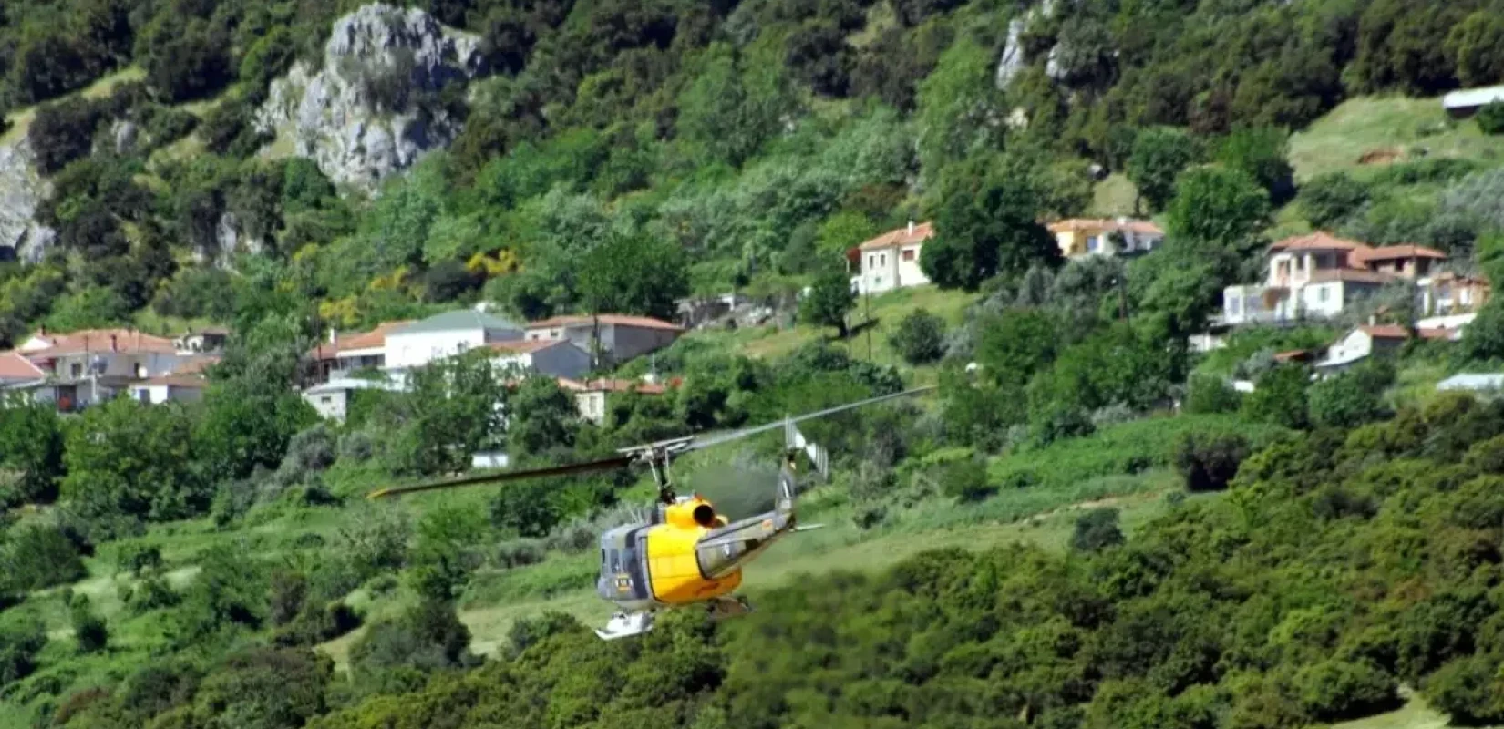 Ικαρία: Χωρίς τις αισθήσεις του ανασύρθηκε άνδρας από δύσβατο σημείο