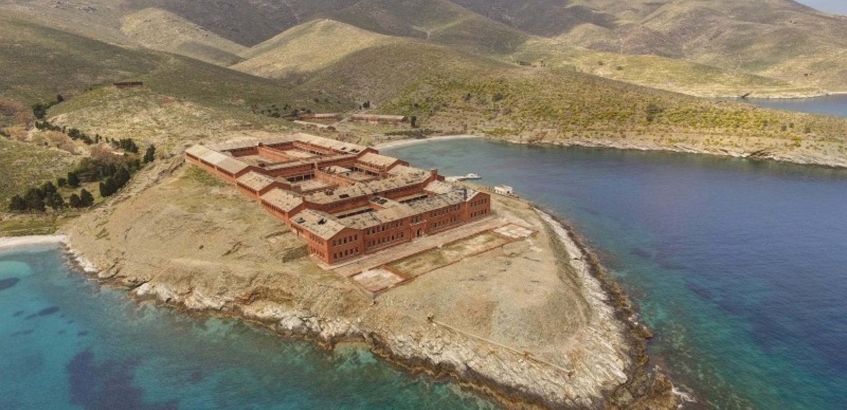 WWF: Μόνιμη προστασία για τη Γυάρο με το νέο Προεδρικό Διάταγμα