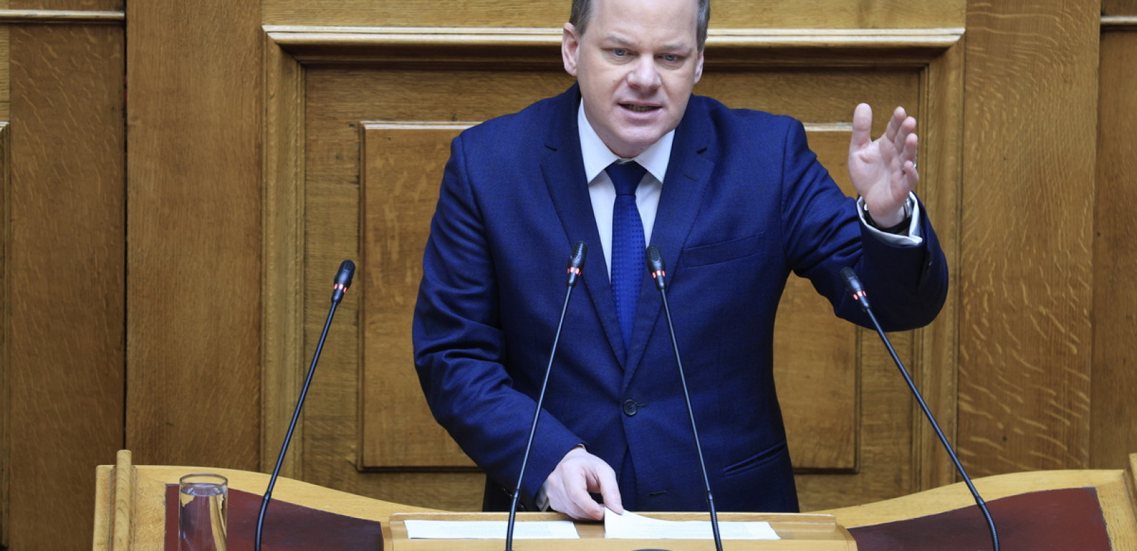 Βουλή- Κ. Καραμανλής: «Είμαι αθώος και θα το αποδείξω – Ζητώ να υπερψηφίσετε την άρση της ασυλίας μου»