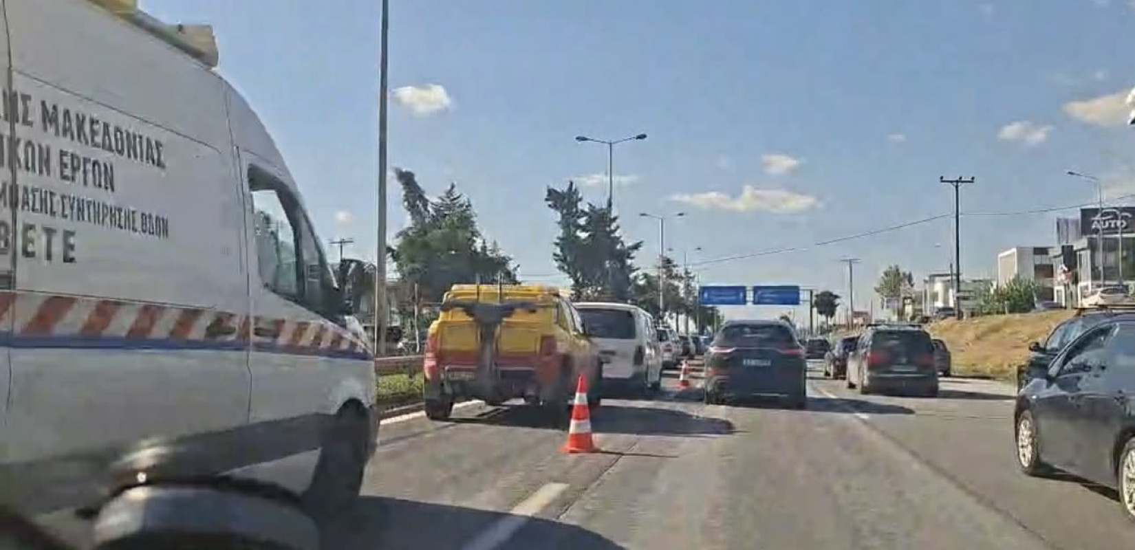 Θεσσαλονίκη: Καραμπόλα με έξι ΙΧ στην Μουδανιών - Δείτε βίντεο