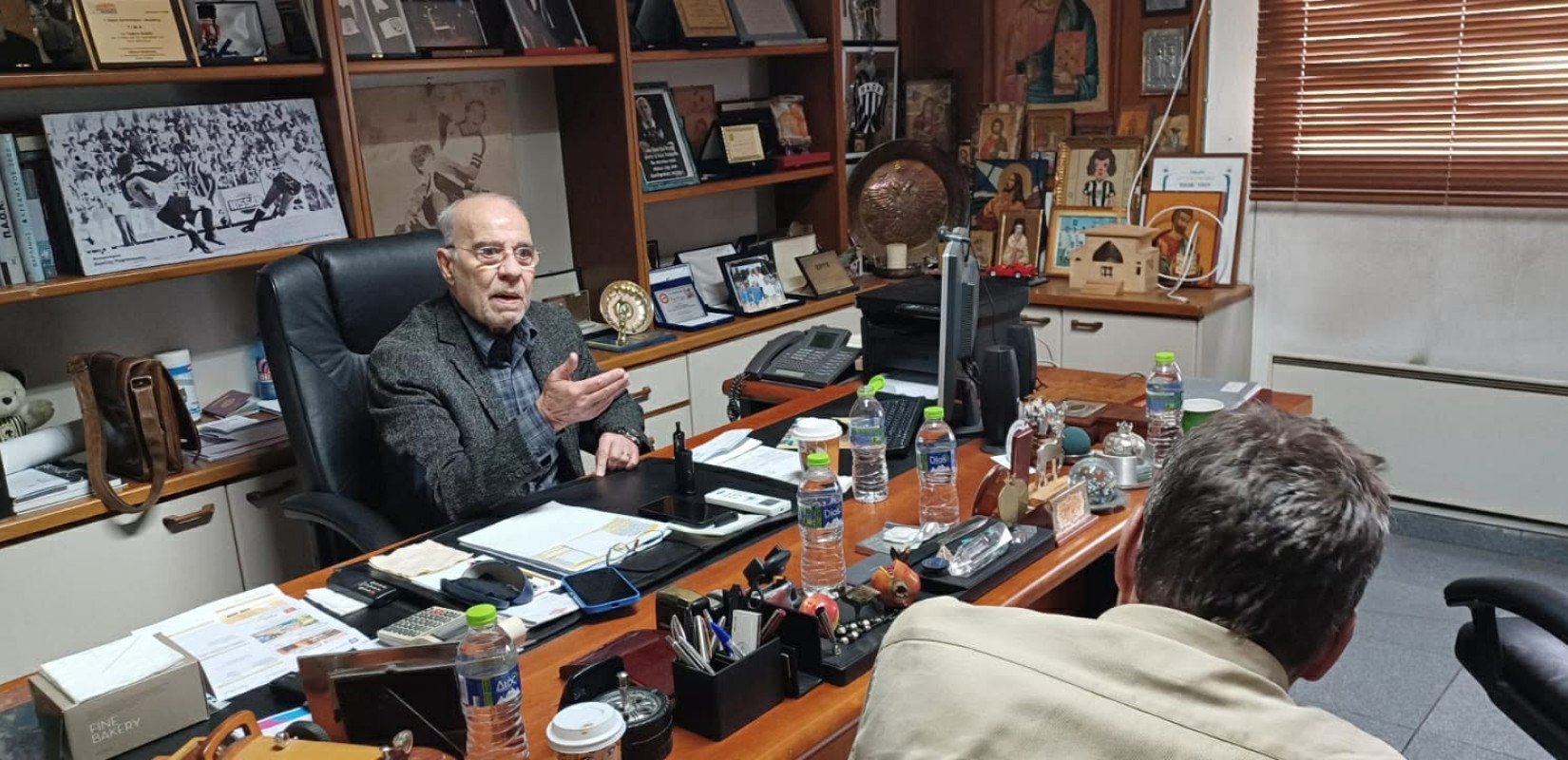 Πρωϊνός καφές με τον Γιώργο Κούδα (βίντεο)