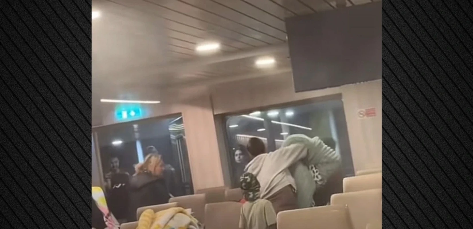 Χάος στο πλοίο «Νήσος Σάμος»: Επιβάτες άναψαν τσιγάρο και αμέσως ενεργοποιήθηκε το σύστημα πυρόσβεσης