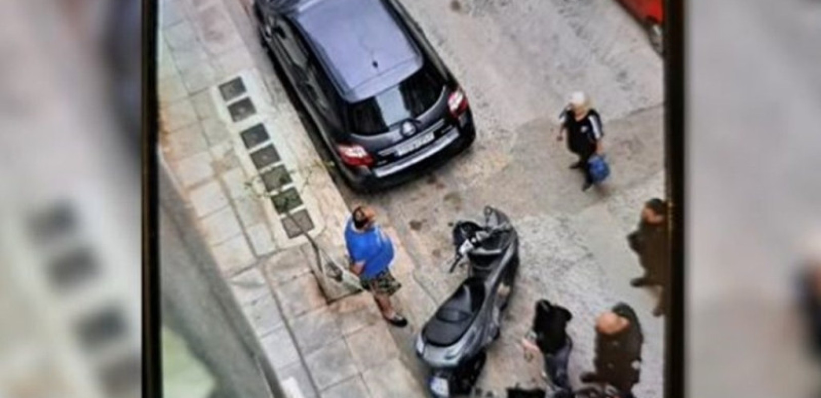 Παγκράτι: Ταυτοποιήθηκε ο 59χρονος για την επίθεση σε 22χρονη για το πάρκινγκ - Διαφεύγει της σύλληψης (βίντεο)