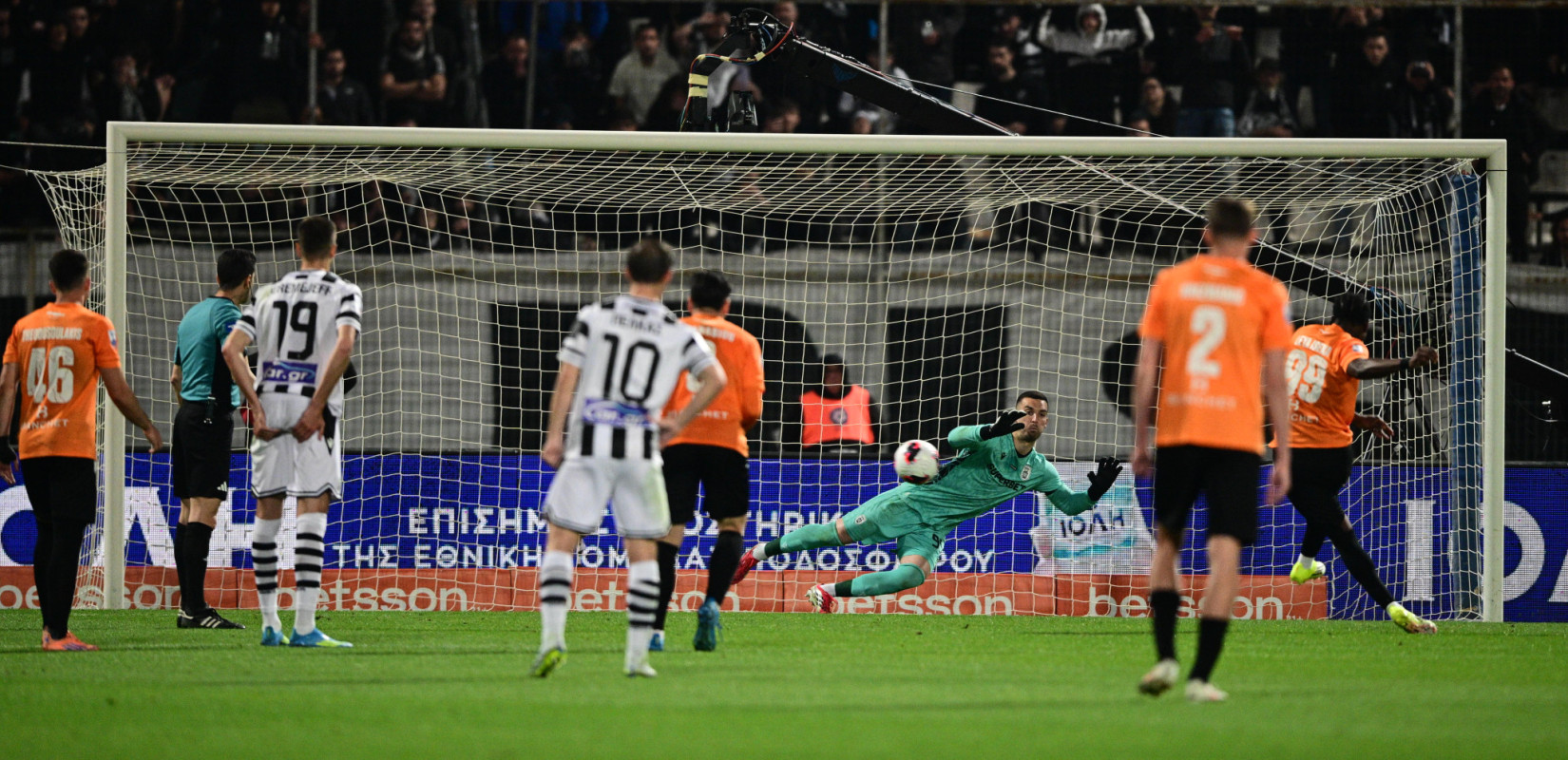 Παράταση στον τελικό κυπέλλου: ΠΑΟΚ - ΟΦΗ 2-3 στο πρώτο ημίχρονο της παράτασης