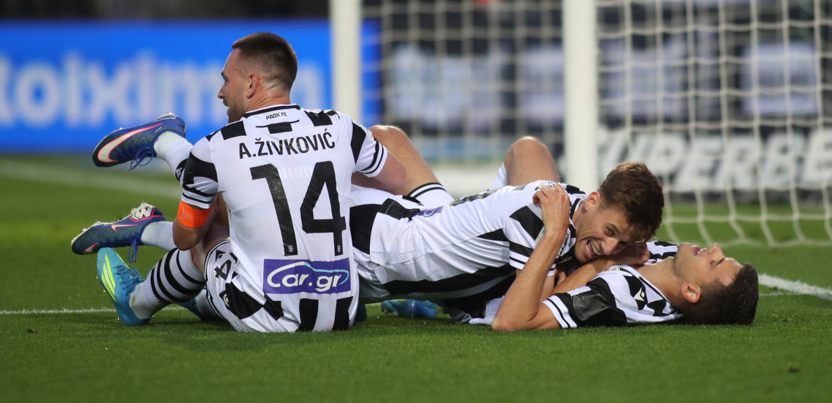ΠΑΟΚ - Ολυμπιακός 3-1: Σηκώθηκε και κοιτάζει τα αστέρια του Champions League