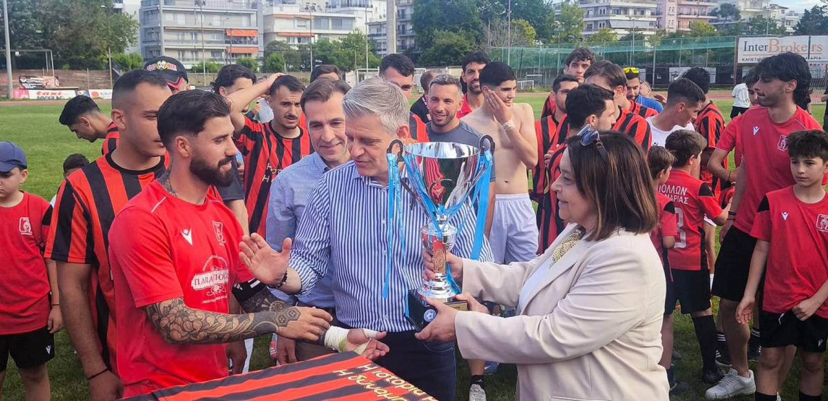 Χαρά και περηφάνια στη φιέστα ανόδου του Απόλλωνα Καλαμαριάς στη Super League 2 (βίντεο)