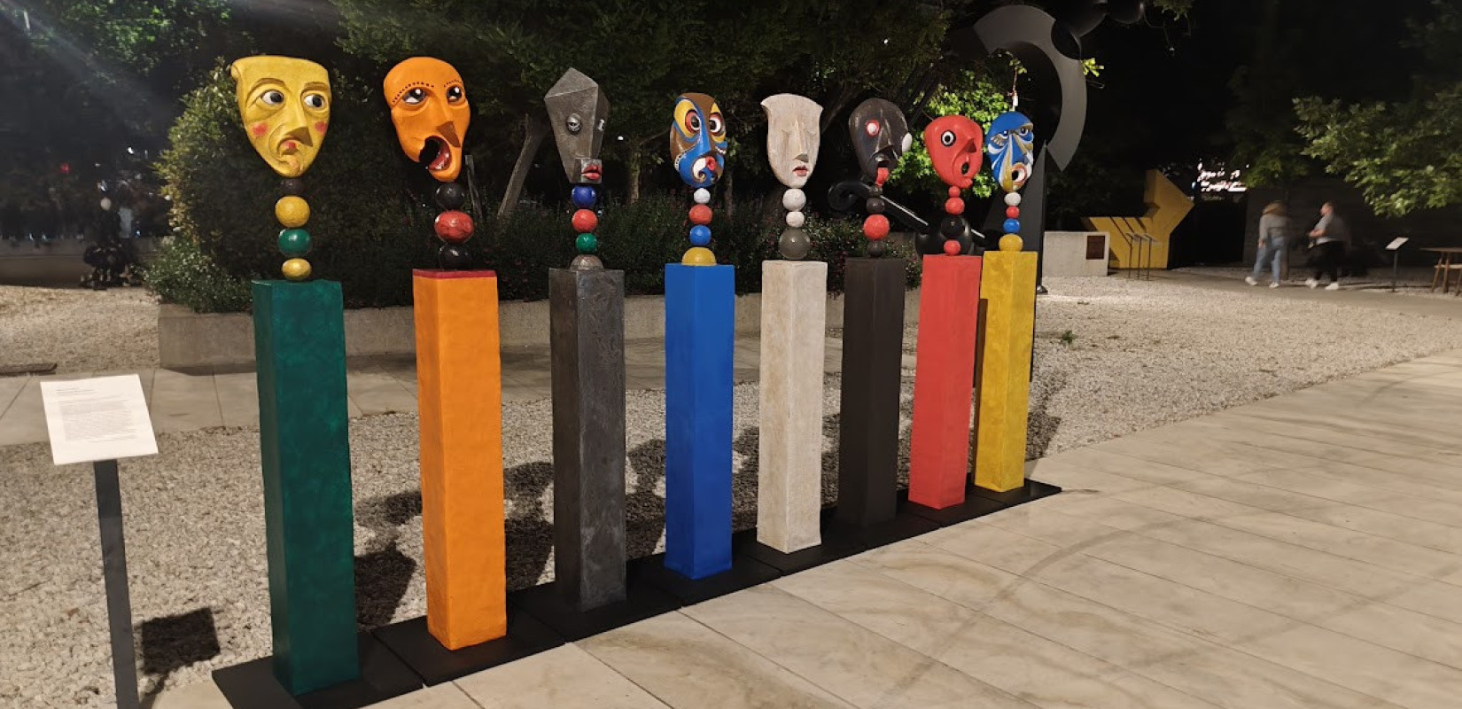 Θεσσαλονίκη: Η Νέα Παραλία γέμισε «ατελή» γλυπτά