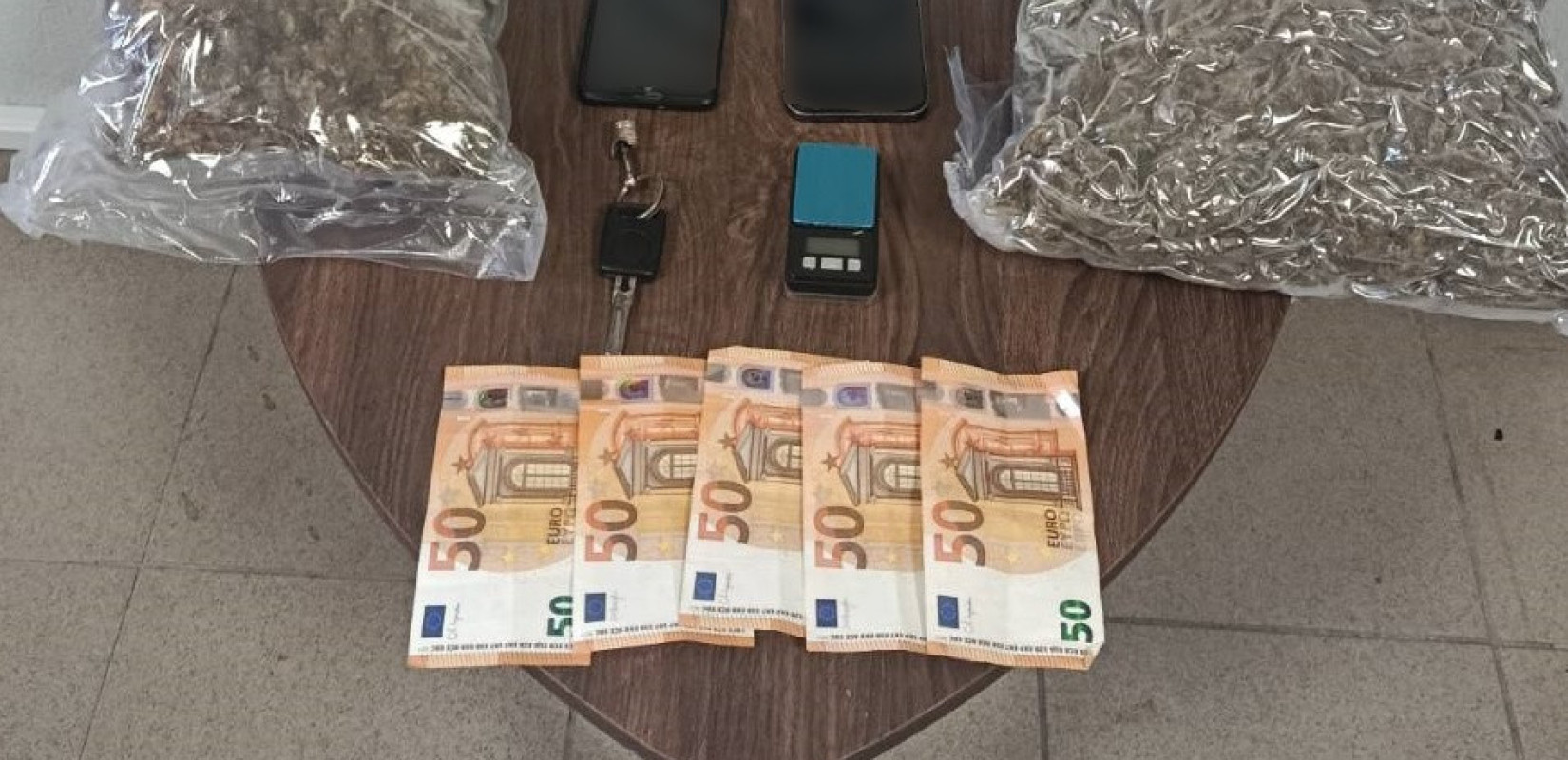 Πέλλα: Συνελήφθησαν δύο άνδρες με 2,6 κιλά κάνναβης