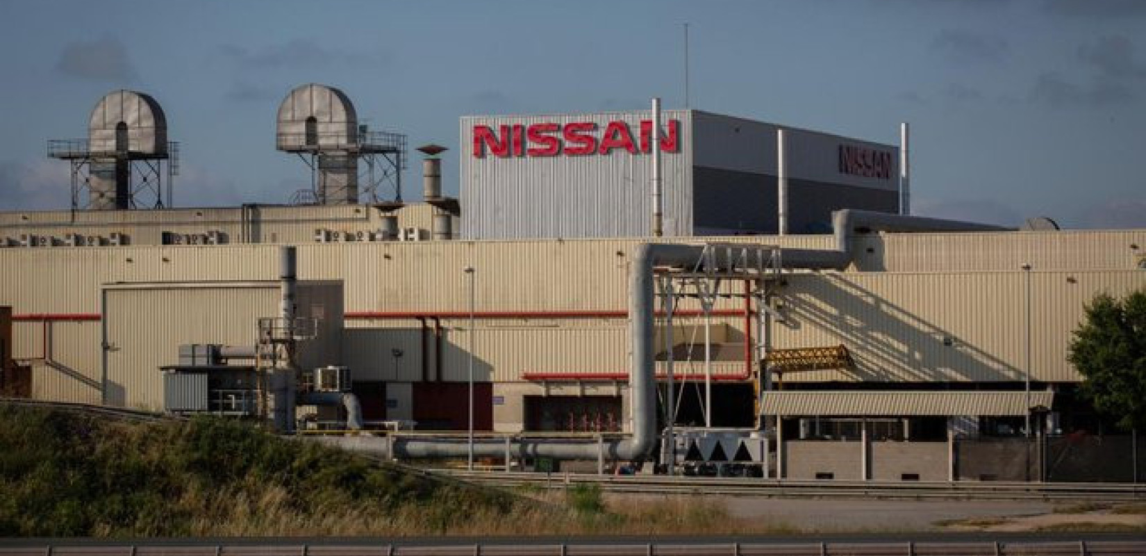 Η Nissan «φρενάρει» 900 θέσεις εργασίας - Ανησυχίες για την ζήτηση και κλείσιμο γραμμών παραγωγής