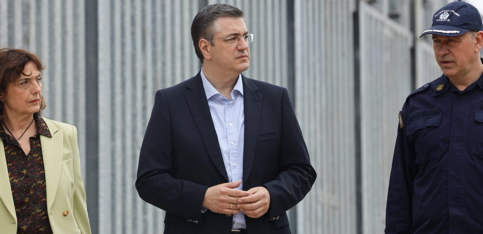 Απ. Τζιτζικώστας: Παρέδωσε επιταγή 277 εκατ. ευρώ για την έναρξη των σιδηροδρομικών-οδικών έργων Αλεξανδρούπολης-Πυθίου