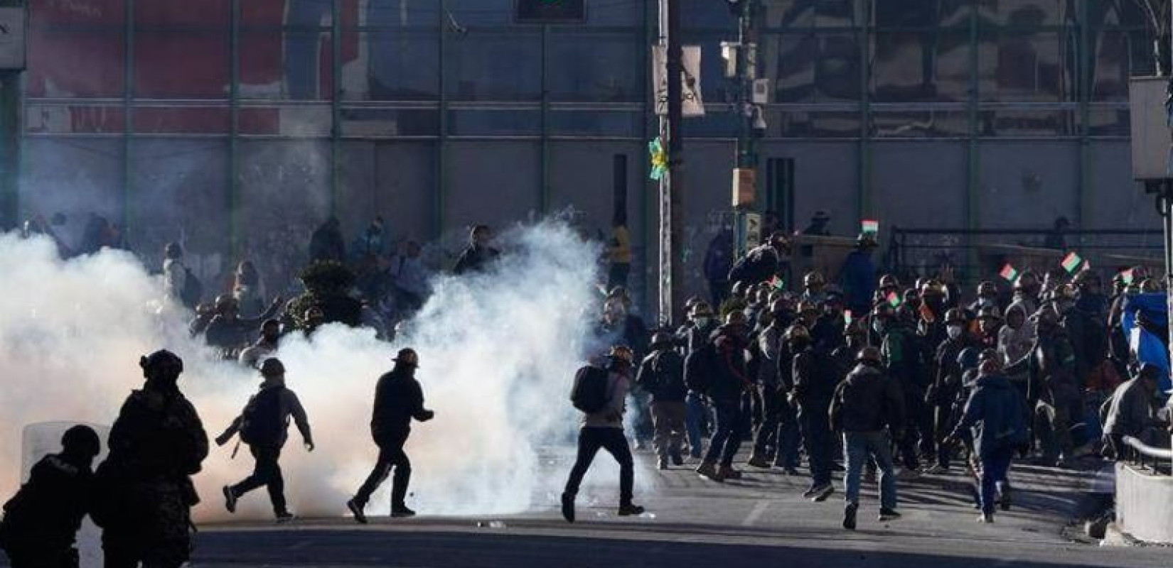 Βολιβία: Ο πρώην πρόεδρος Μοράλες ζητά εκλογές μέσα σε 90 ημέρες εν μέσω χάους και διαδηλώσεων