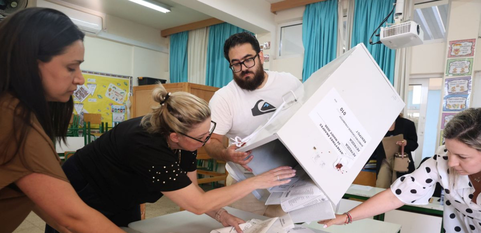Κύπρος: Προβάδισμα στον ΔΗΣΥ - Καταλαμβάνει 17 έδρες στη Βουλή των Αντιπροσώπων - Ποια κόμματα ακολουθούν