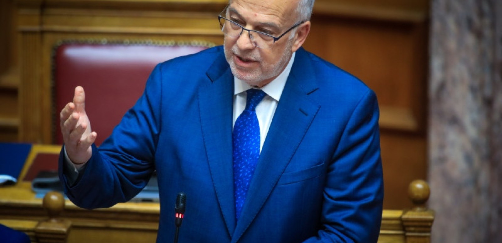 Φλωρίδης: Εφόσον η ΕΥΠ παρακολουθεί νόμιμα γιατί πρέπει να παρακολουθεί παράνομα τους ίδιους;