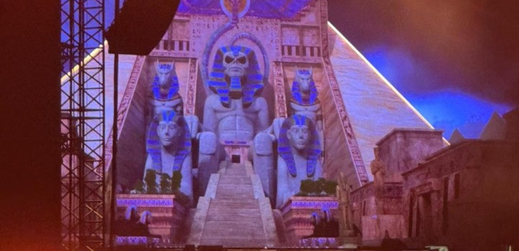 Δεκάδες χιλιάδες θεατές αποθέωσαν τους Iron Maiden στο ΟΑΚΑ