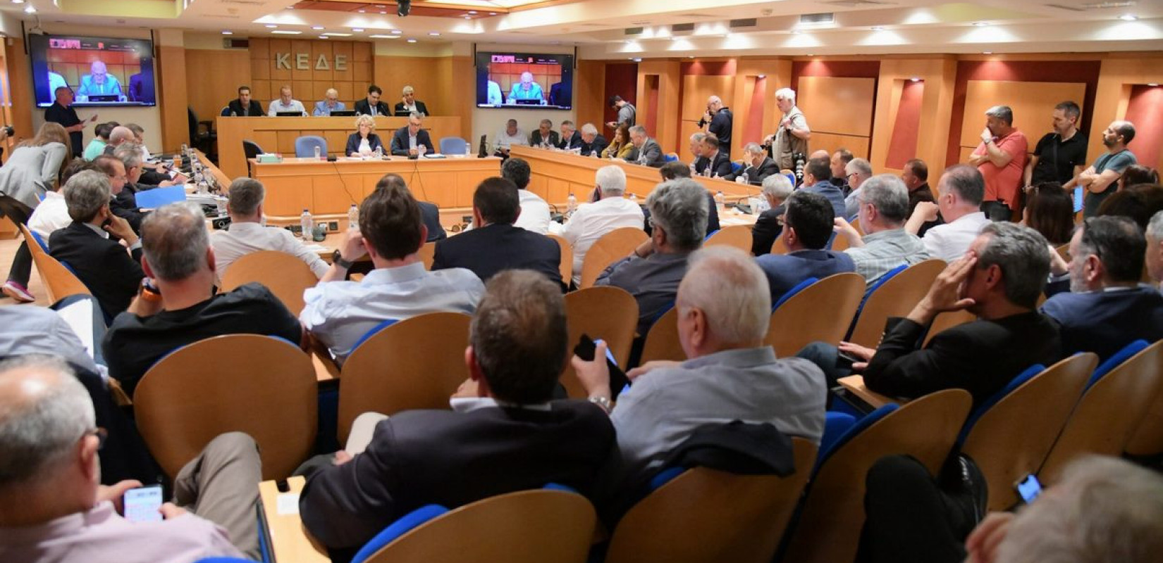Νέος Κώδικας Αυτοδιοίκησης: Οι 10 +1 αλλαγές που «κλείδωσαν» με την υπογραφή των δημάρχων