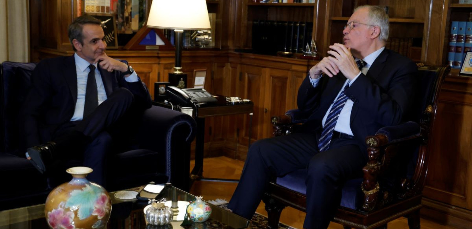 Μητσοτάκης σε Τασούλα: Η Ελλάδα αντιμετωπίζει τις προκλήσεις με αυτοπεποίθηση - Έκτακτο επίδομα 150 ευρώ ανά τέκνο τον Ιούνιο