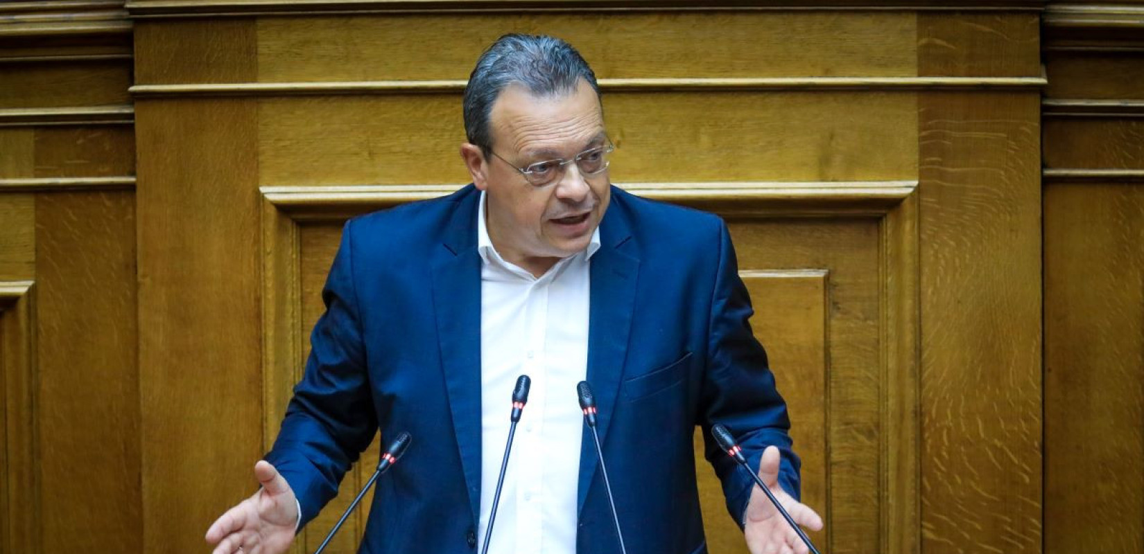 Ο Σωκράτης Φάμελλος από την σημερινή συνεδρίαση της Βουλής - ΦΩΤΟ: eurokinissi