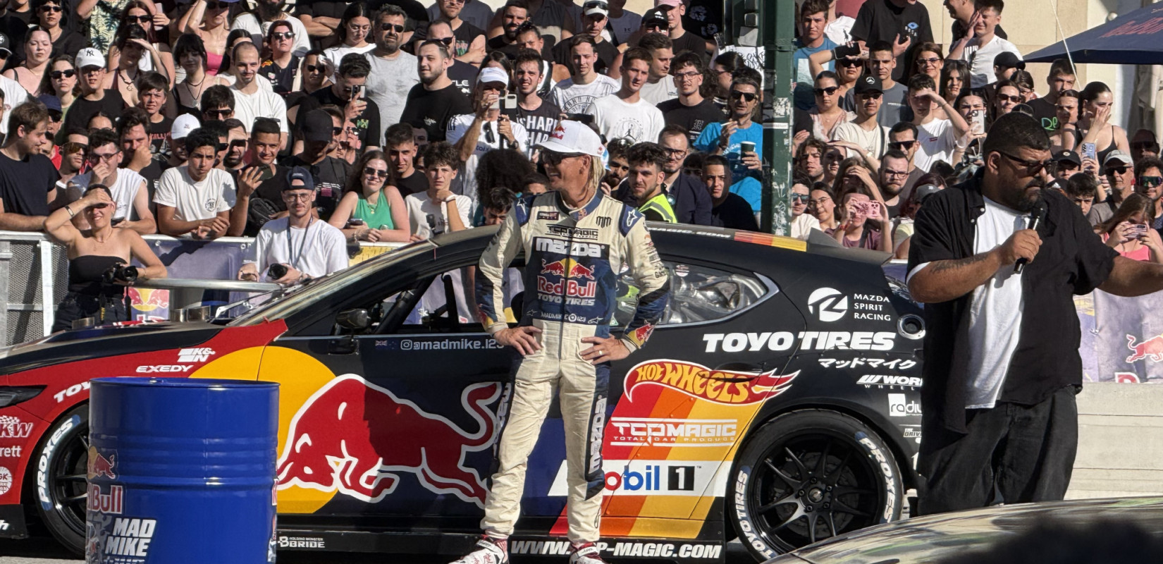 Ο Mad Mike με την Red Bull στην Πλατεία Αριστοτέλους