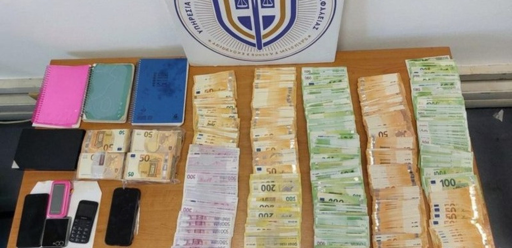 Κύκλωμα διαφθοράς στις πολεοδομίες Αττικής: Στον ανακριτή έξι συλληφθέντες με βαρύ κατηγορητήριο