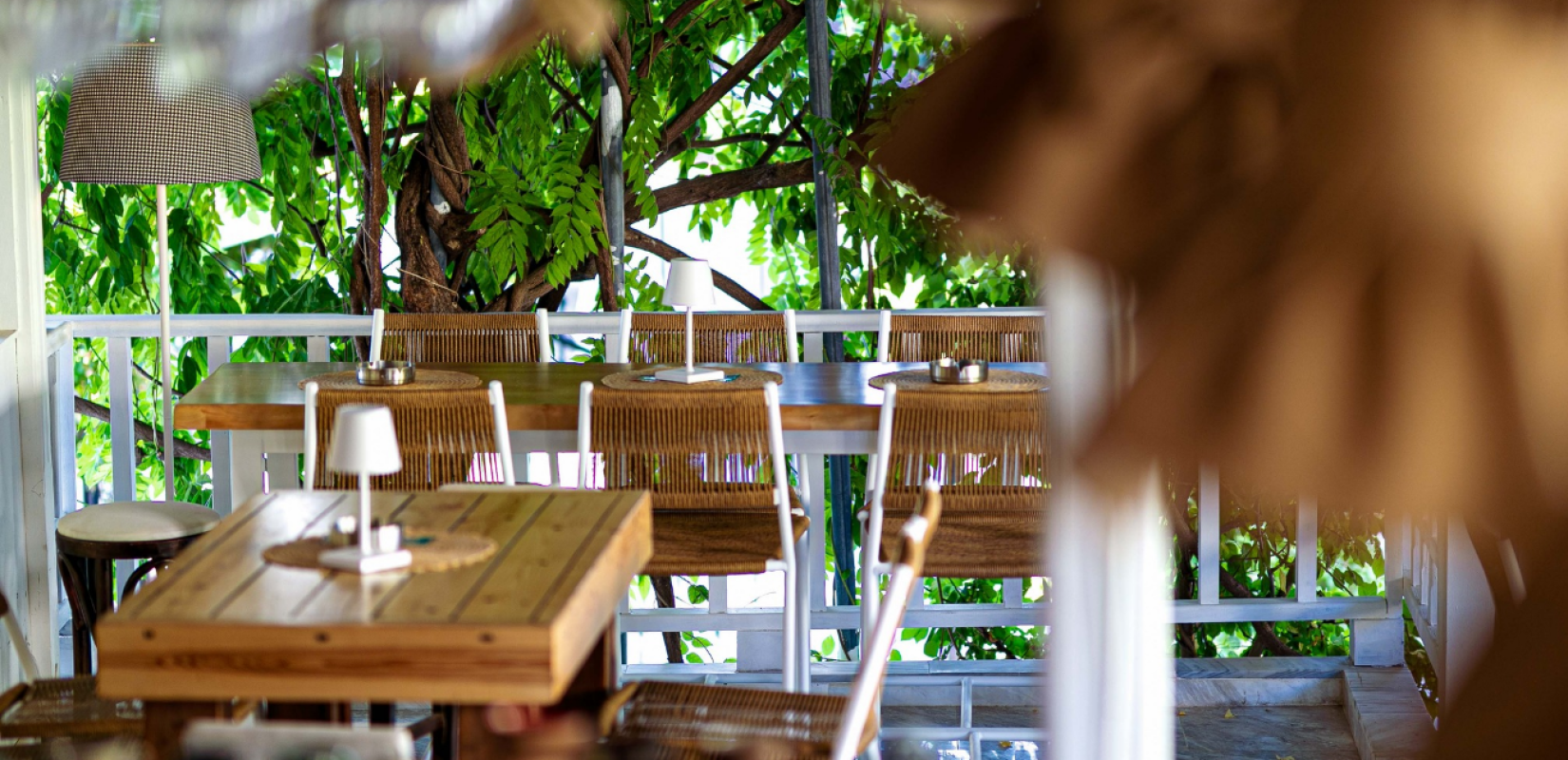 Veranda Cocktail Bar στο Πευκοχώρι: Το «κρυφό διαμαντάκι» της Χαλκιδικής