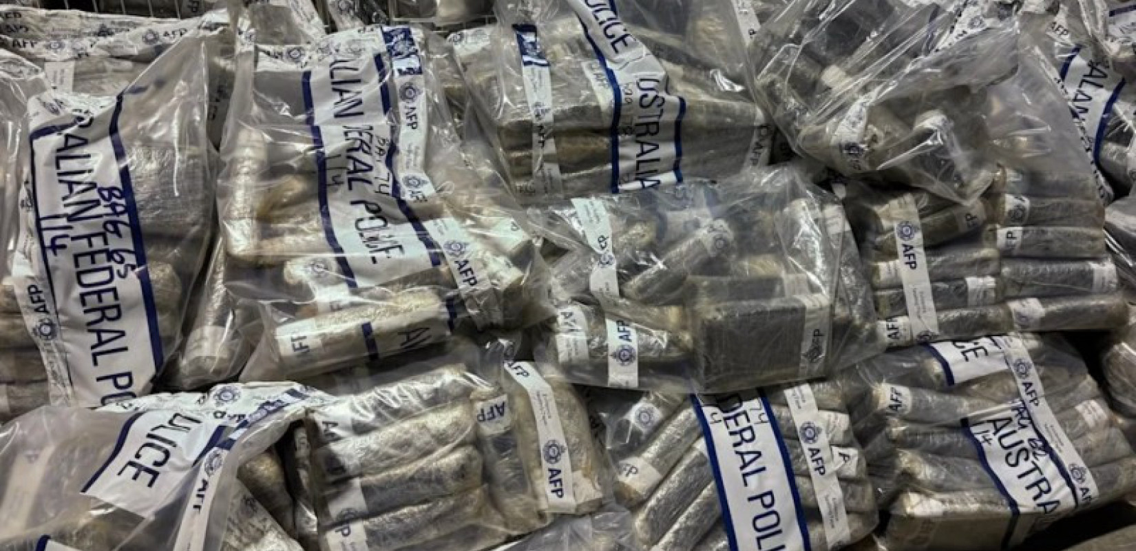 Μυθικό φορτίο στο Σίδνεϊ: Κατέσχεσαν 2,7 τόνους κοκαΐνης θαμμένους σε υπόγεια μπούνκερ