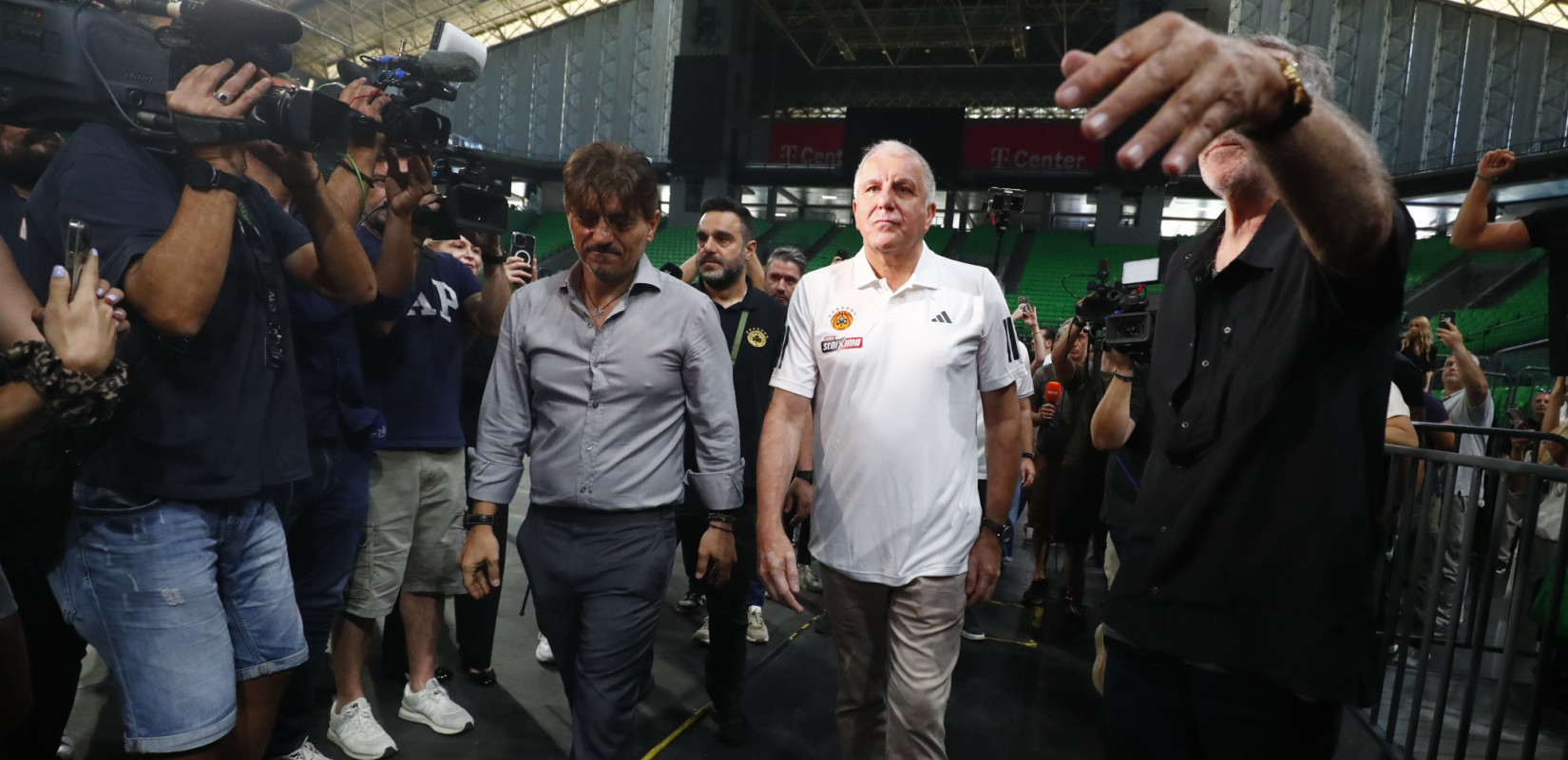 Μπάσκετ: Πανζουρλισμός στο ΟΑΚΑ για τον Ομπράντοβιτς - Τι δήλωσαν ο Ζοτς και ο Γιαννακόπουλος (βίντεο)