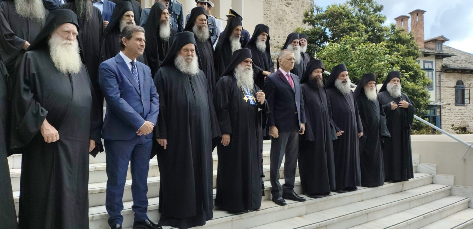 Άγιον Όρος: Νέος Πρωτεπιστάτης ο Βατοπαιδινός Γέρων Γεώργιος - Παρουσία Γκιουλέκα η εγκαθίδρυση της νέας Επιστασίας