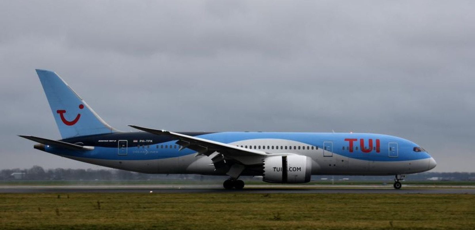 Φωτογραφία αρχείου - Πηγή: https://www.hef.ru.nl/~pfk/aircraft/pics/2020/20200112-N526-vliegtuig-TUI-PH-TFK-Boeing787-Polderbaan-Schiphol.jpg