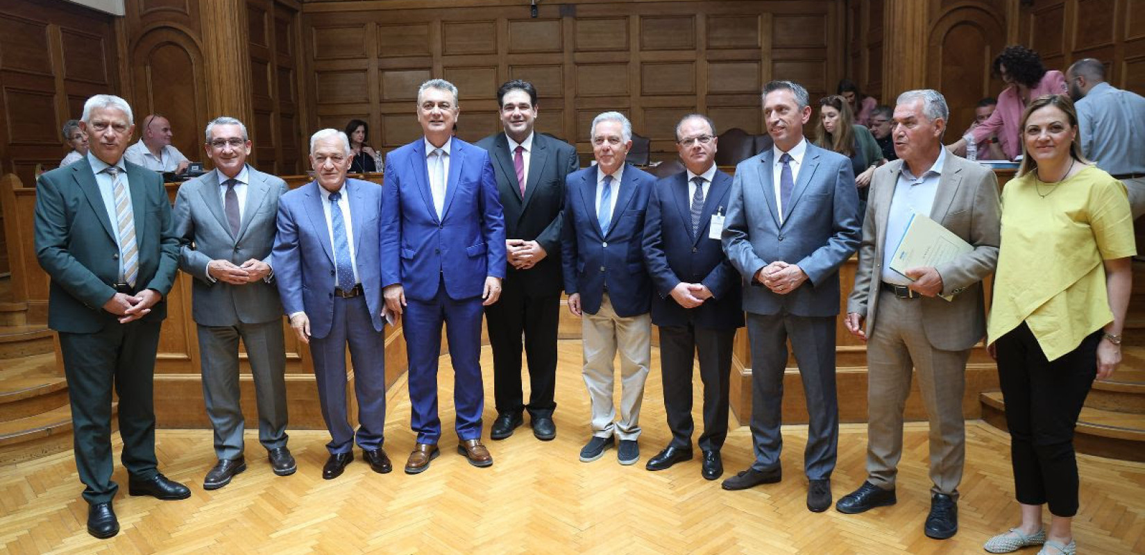 Κώδικας αυτοδιοίκησης: Έγινε νόμος και φέρνει τα πάνω-κάτω σε εκλογές, πόρους και ακίνητα