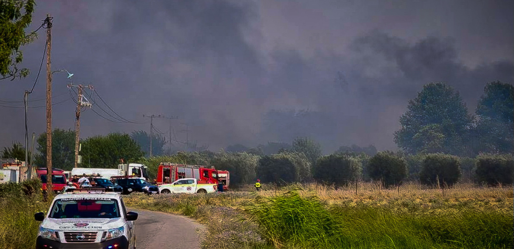Θεσσαλονίκη: Μεγάλη ενίσχυση δυνάμεων στη Σουρωτή - Επτά εναέρια στη μάχη με τη φωτιά