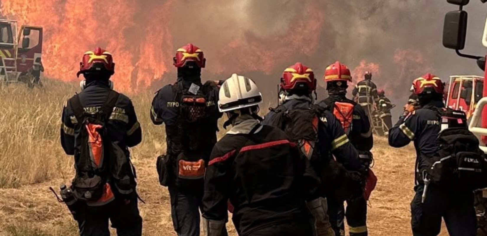 Στην πρώτη γραμμή της Γαλλίας οι Έλληνες δασοπυροσβέστες - Bίντεο από τη μάχη με τις φλόγες