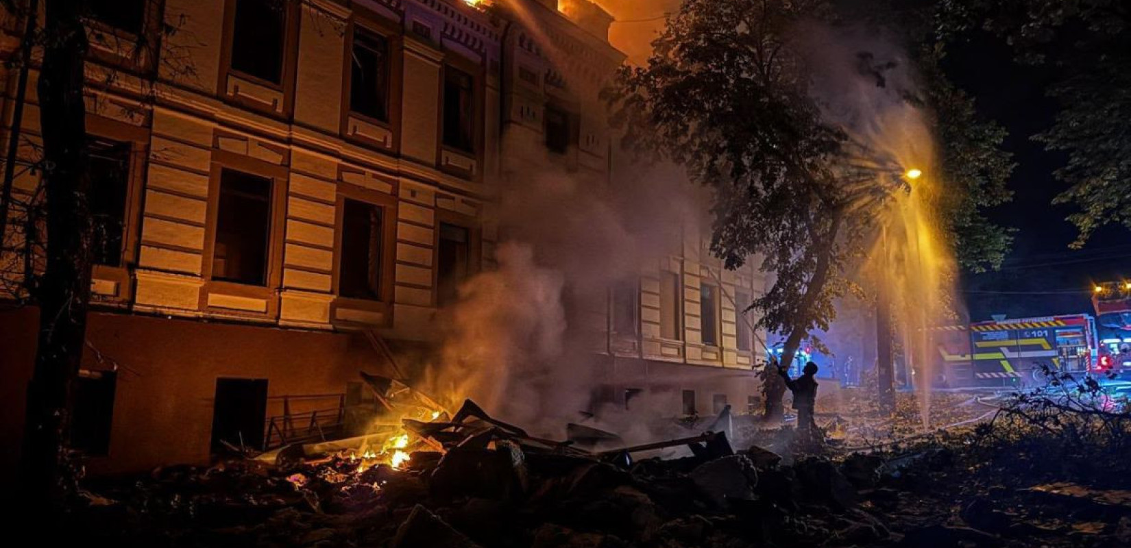 Ουκρανία: Η Ρωσία εξαπέλυσε τη μεγαλύτερη επίθεση με βαλλιστικούς πυραύλους - Ένας νεκρός και 16 τραυματίες στο Κίεβο