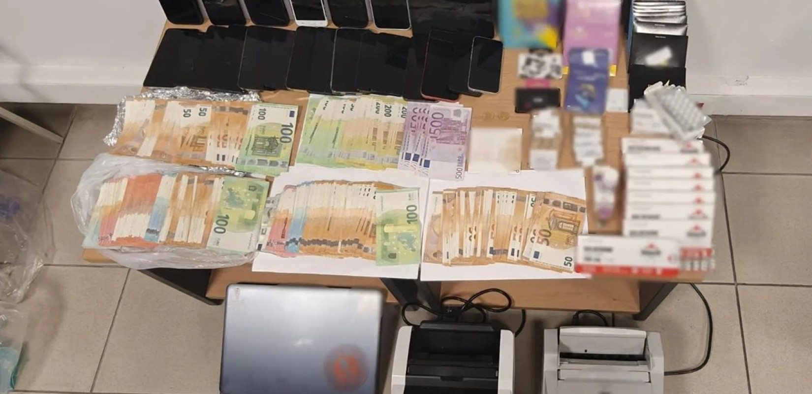 Στο «φως» το κύκλωμα τοκογλυφίας και εκβιαστών στη Θεσσαλονίκη: Χειροπέδες σε τέσσερα μέλη - Αναζητείται ο «εγκέφαλος»