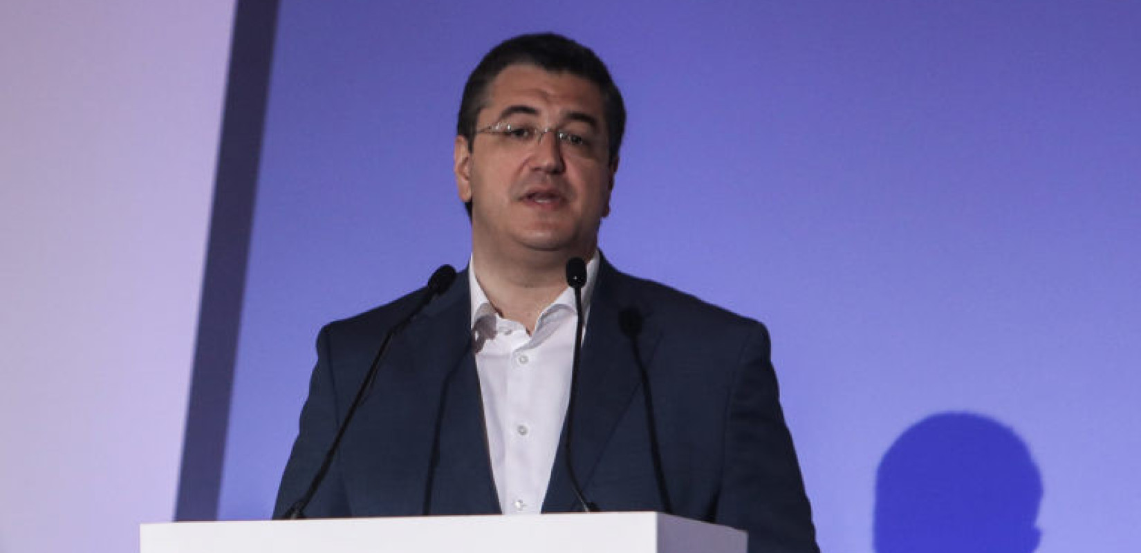 Απ. Τζιτζικώστας: «Η συνδεσιμότητα δεν είναι αυτοσκοπός»