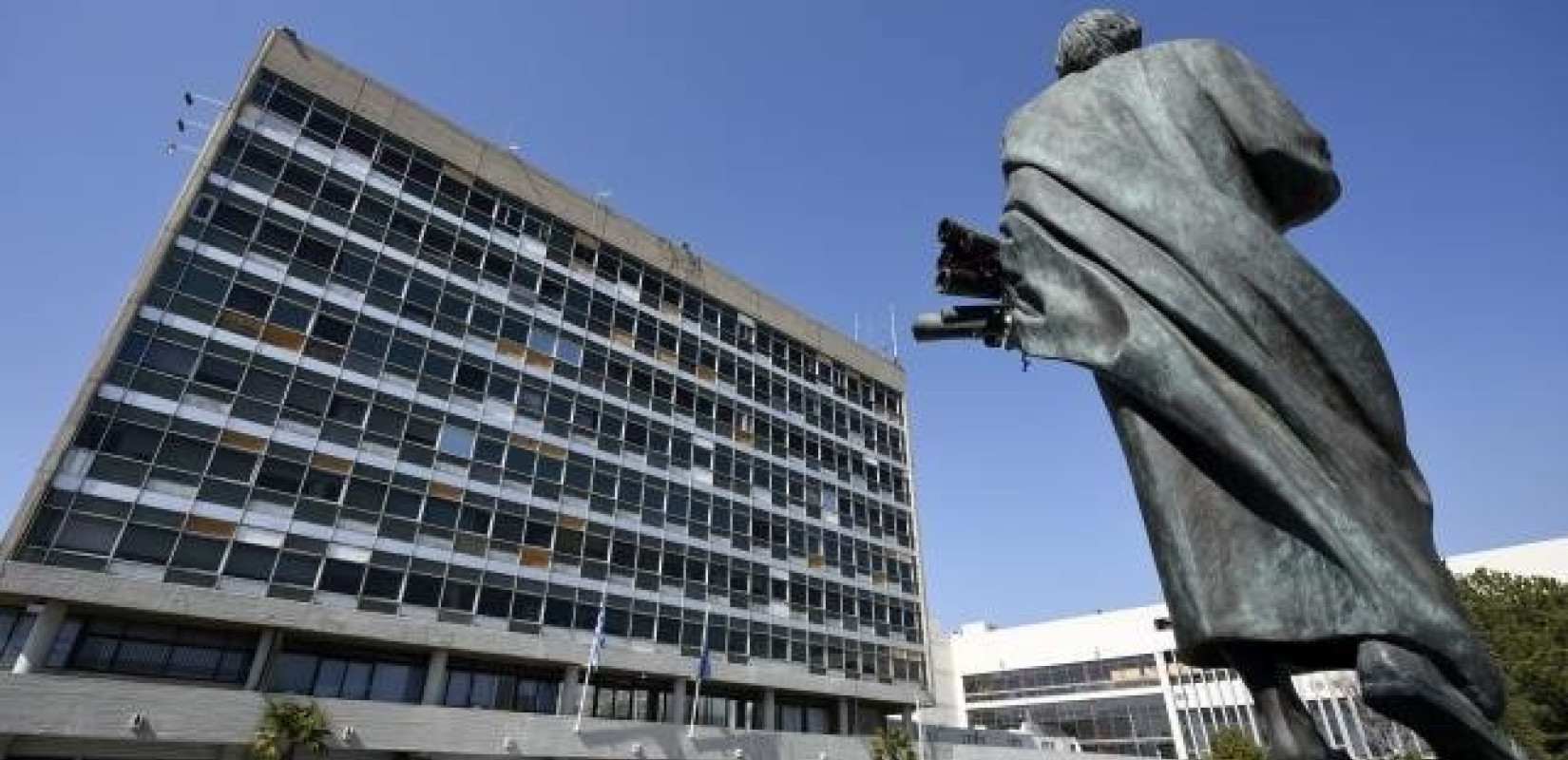 SOS στέλνει το Εργαστήριο Νανοτεχνολογίας του ΑΠΘ για να μην χαθούν 51,5 εκατ. ευρώ  