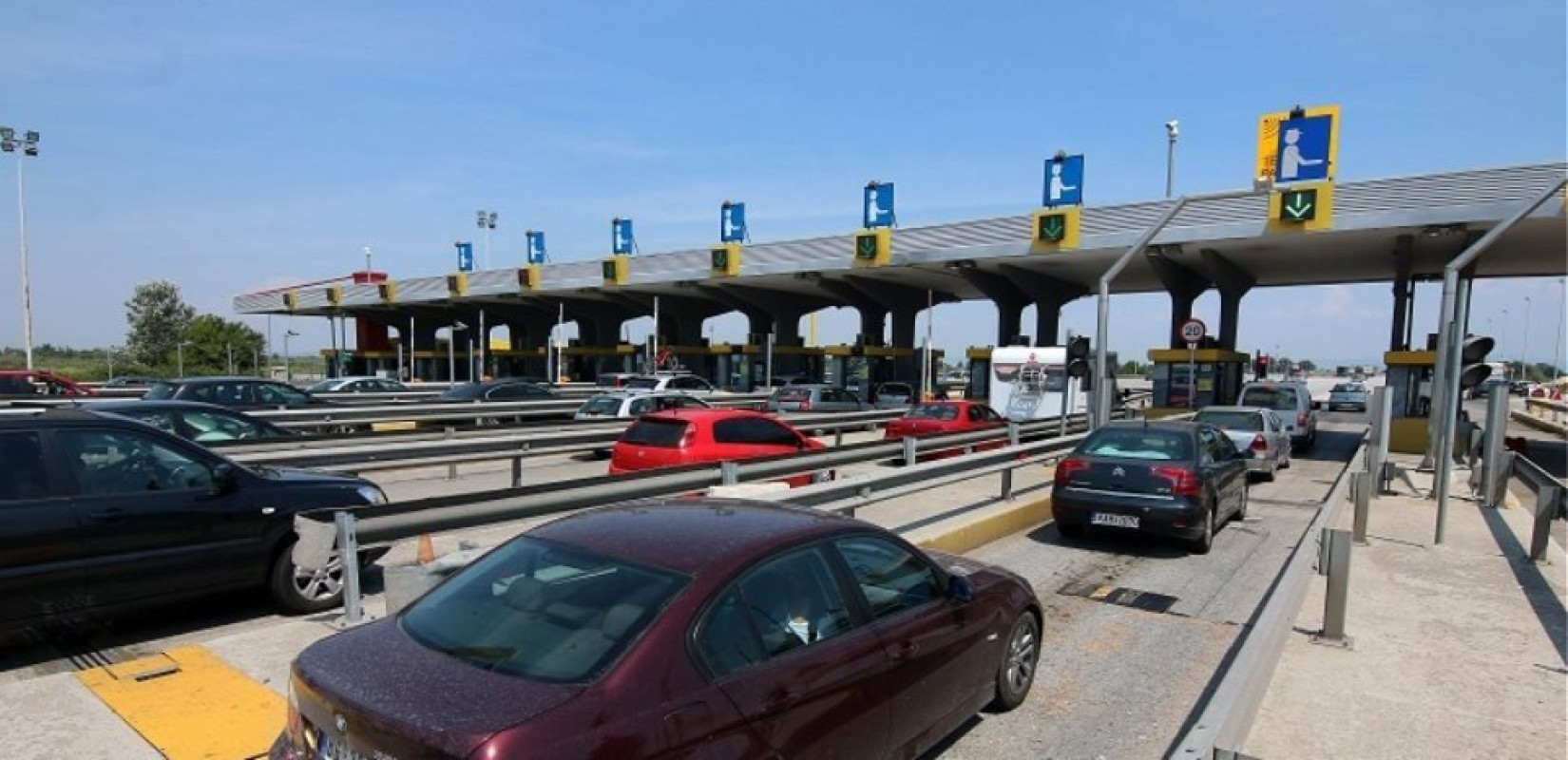 Έξοδος Πάσχα 2026: Κορυφώθηκε η φυγή των εκδρομέων – Αυξημένη η κίνηση σε όλη τη χώρα