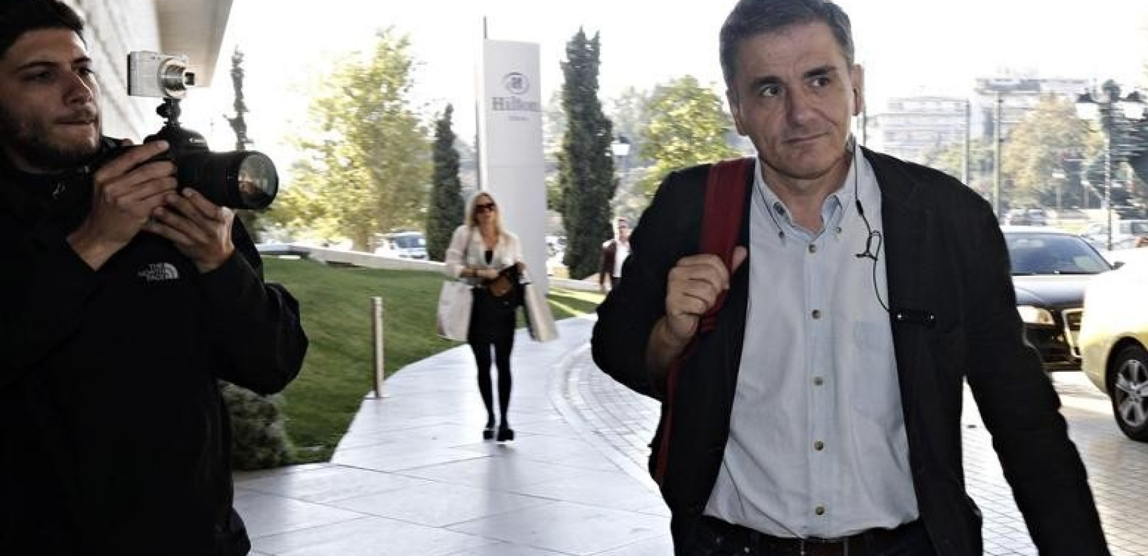 Αρχίζουν οι επαφές με τους θεσμούς