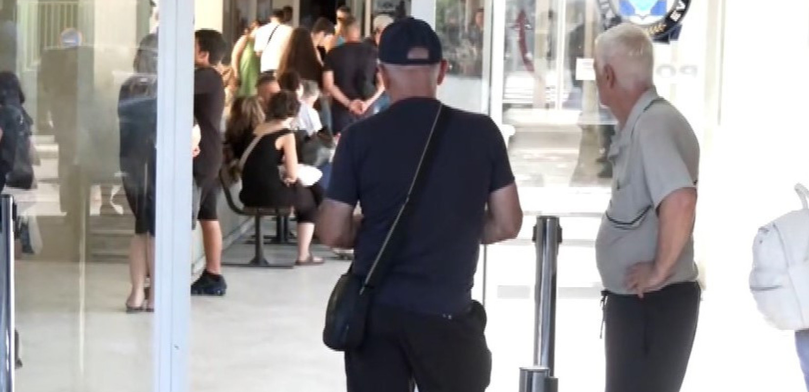 Ουρές καθημερινά για έκδοση διαβατηρίου- Παράταση ωραρίου των αρμόδιων γραφείων σε Ημαθία, Κιλκίς και Θεσσαλονίκη