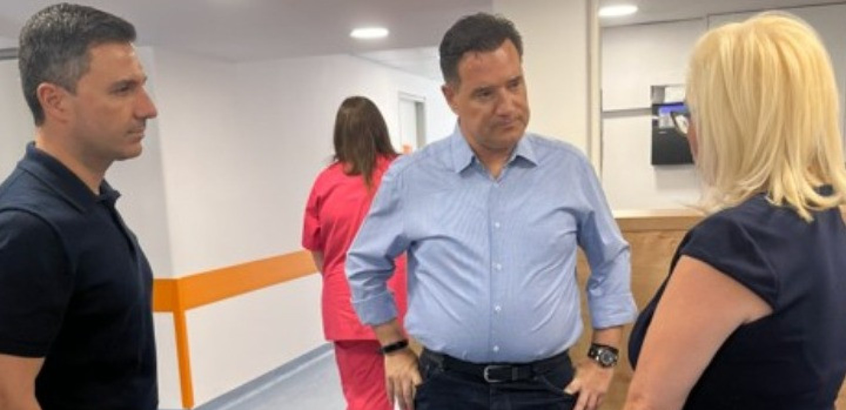 Επίσκεψη Άδ. Γεωργιάδη σε δομές υγείας της Δ. Αττικής λόγω των πυρκαγιών- «Το ΕΣΥ είναι έτοιμο για κάθε ενδεχόμενο»