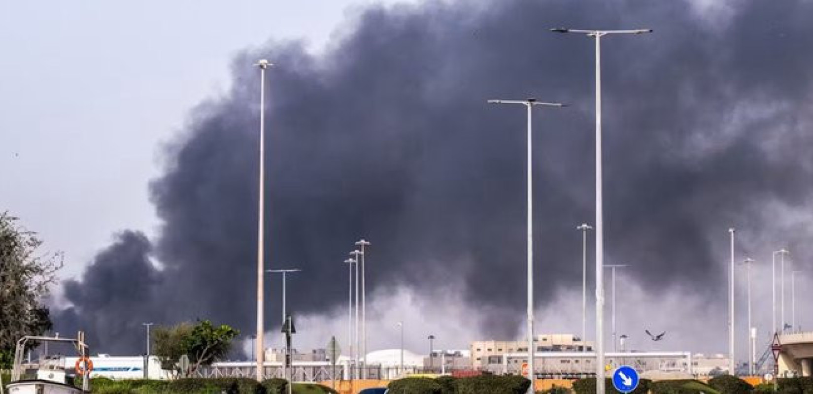 Το Ιράν κατέστρεψε κτήριο της Amazon στο Μπαχρέιν ως αντίποινα των αμερικανικών βομβαρδισμών