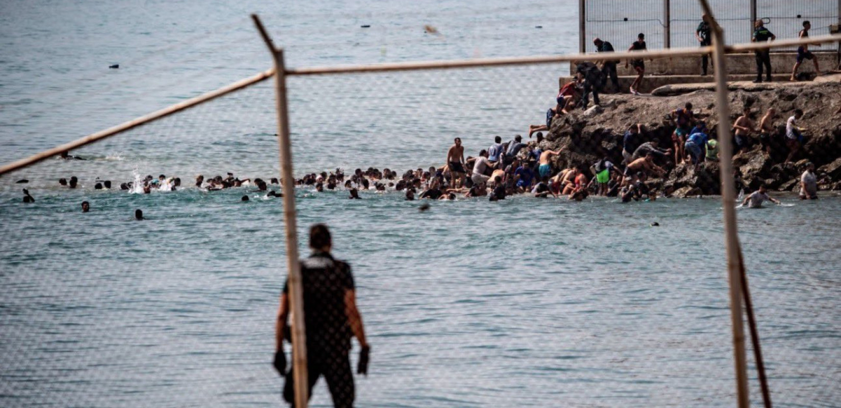 Ιταλία: Aναστέλλει τη Σένγκεν με την Ισπανία λόγω της κρίσης στη Θέουτα