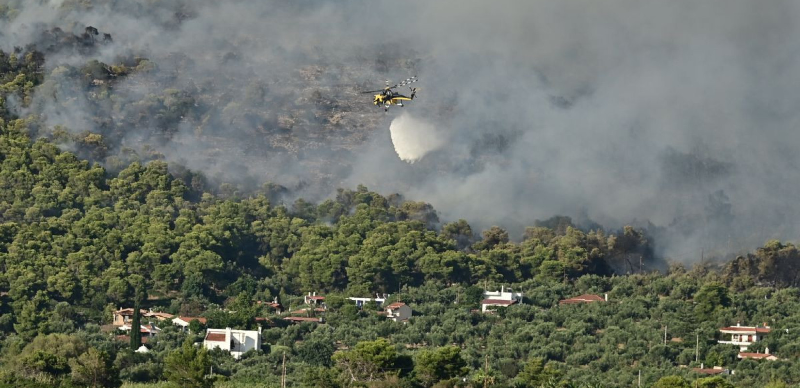 Συναγερμός για πυρκαγιές: Σε κατάσταση Red Code επτά περιοχές της χώρας