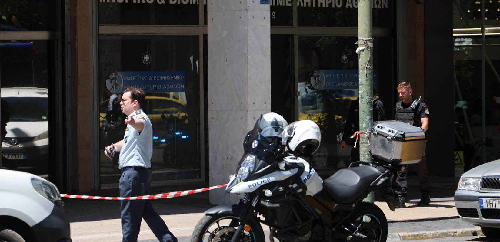 Αθήνα: Φάρσα το απειλητικό τηλεφώνημα για βόμβα στο ΕΒΕΑ