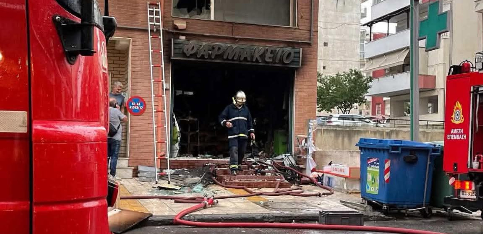 Θεσσαλονίκη: Φωτιά σε φαρμακείο στον Ευόσμο (βίντεο)